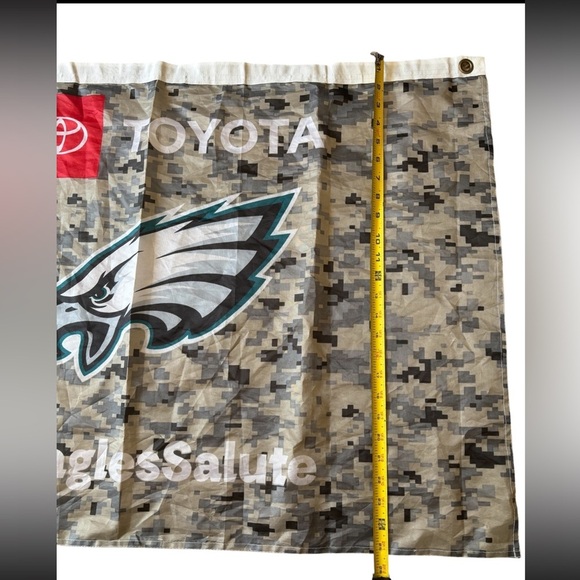 Camouflage Philadelphia Eagles / Toyota Salute Flag - Picture 5 of 6